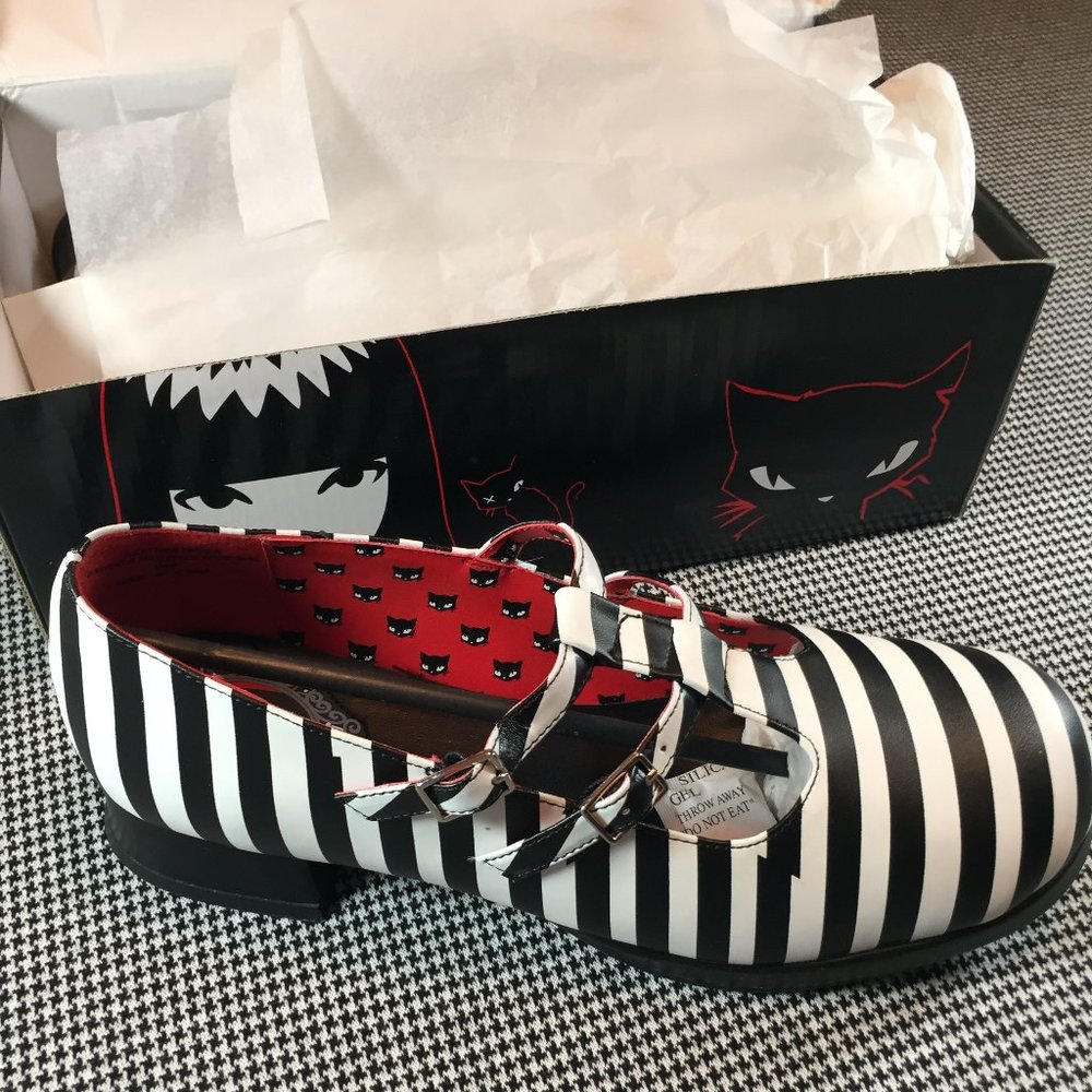 *STUNNING* Emily The Strange Mary Janes, Sz 9
